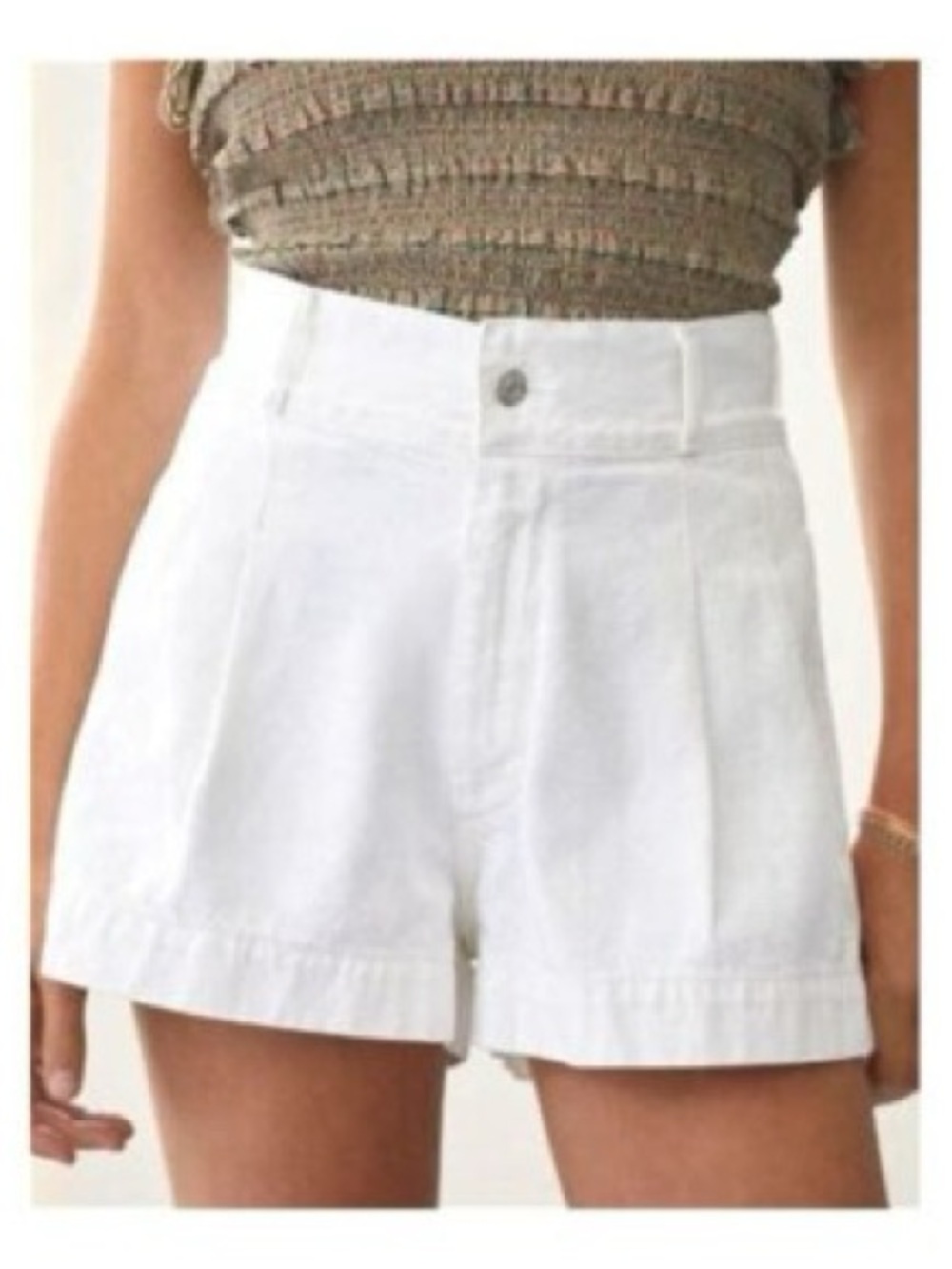 Edwin Isla Shorts in Eggshell